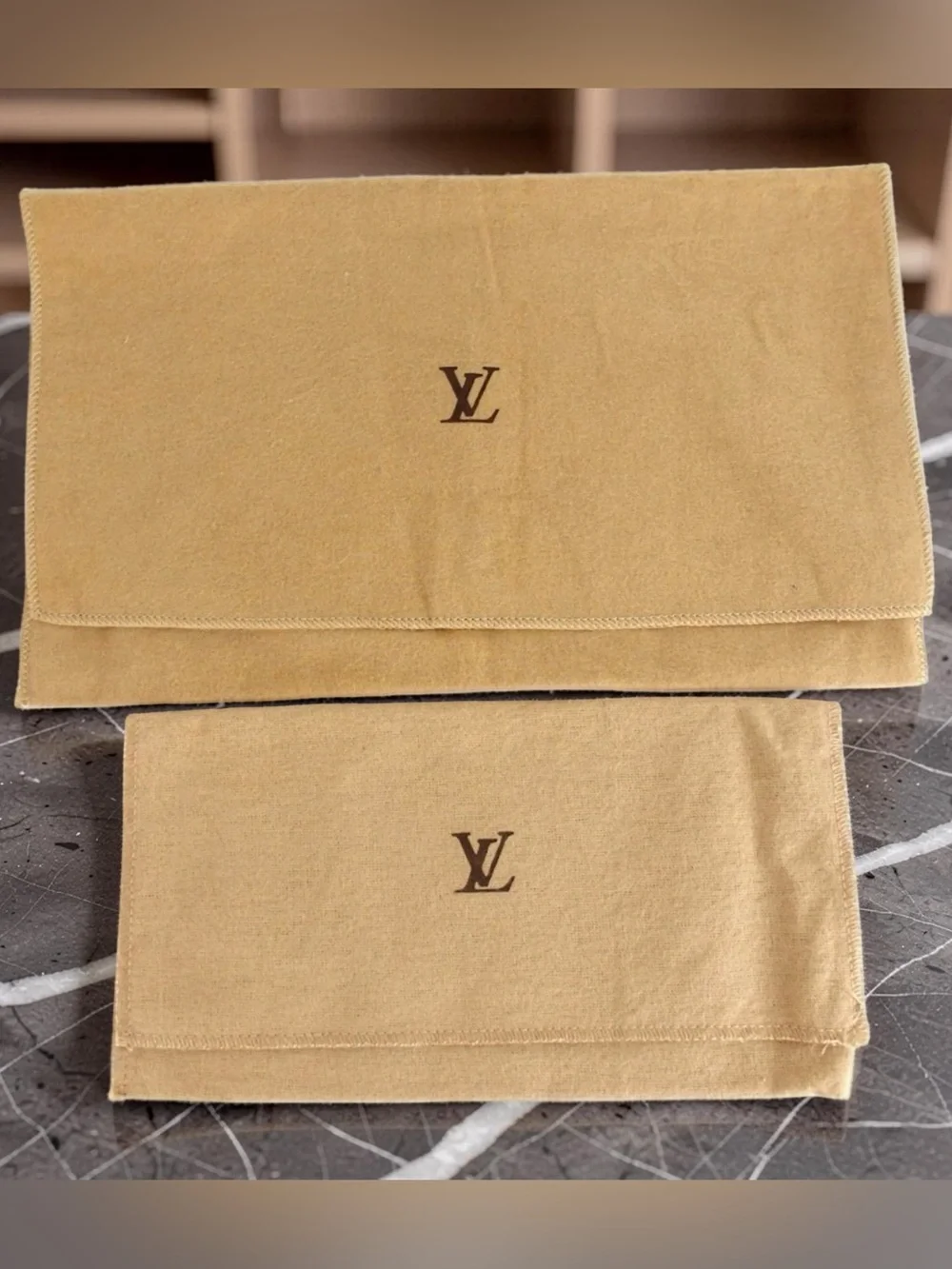 2-Pc Louis Vuitton Dust Bags 🧡